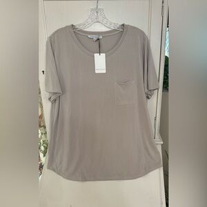 New Womans "Green Envelope" Tee Shirt taupe/ beige size XL